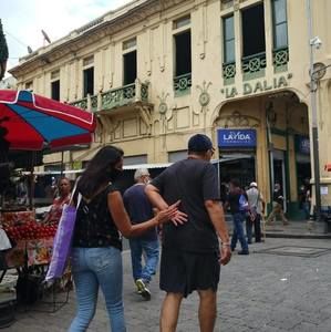 Meet your Posher, Cecilia